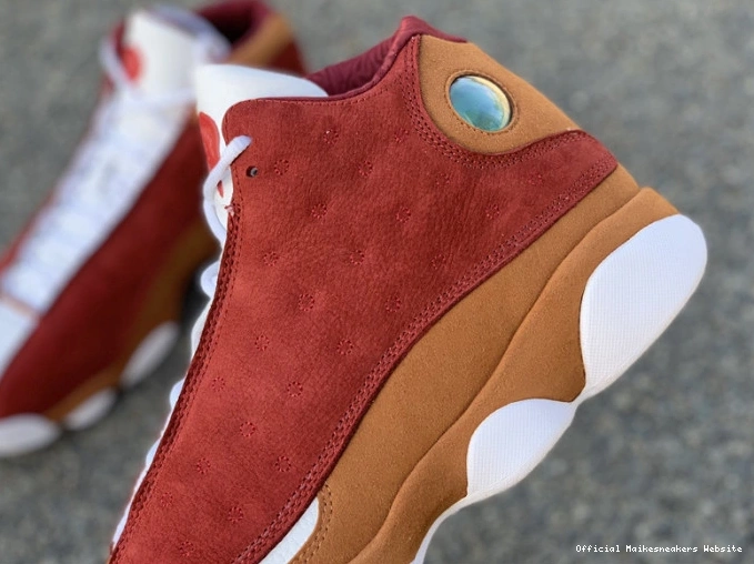 Official Maikesneakers 